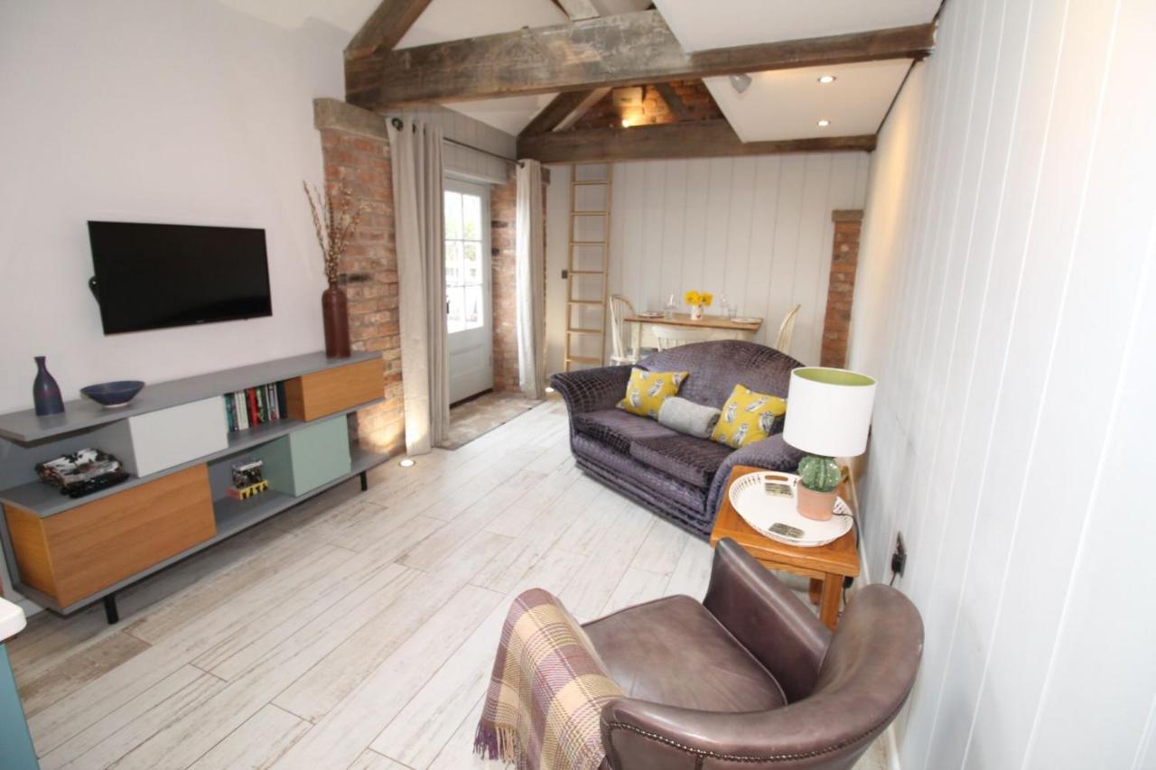 The Hayloft - Cheshire Villa Crewe Dış mekan fotoğraf