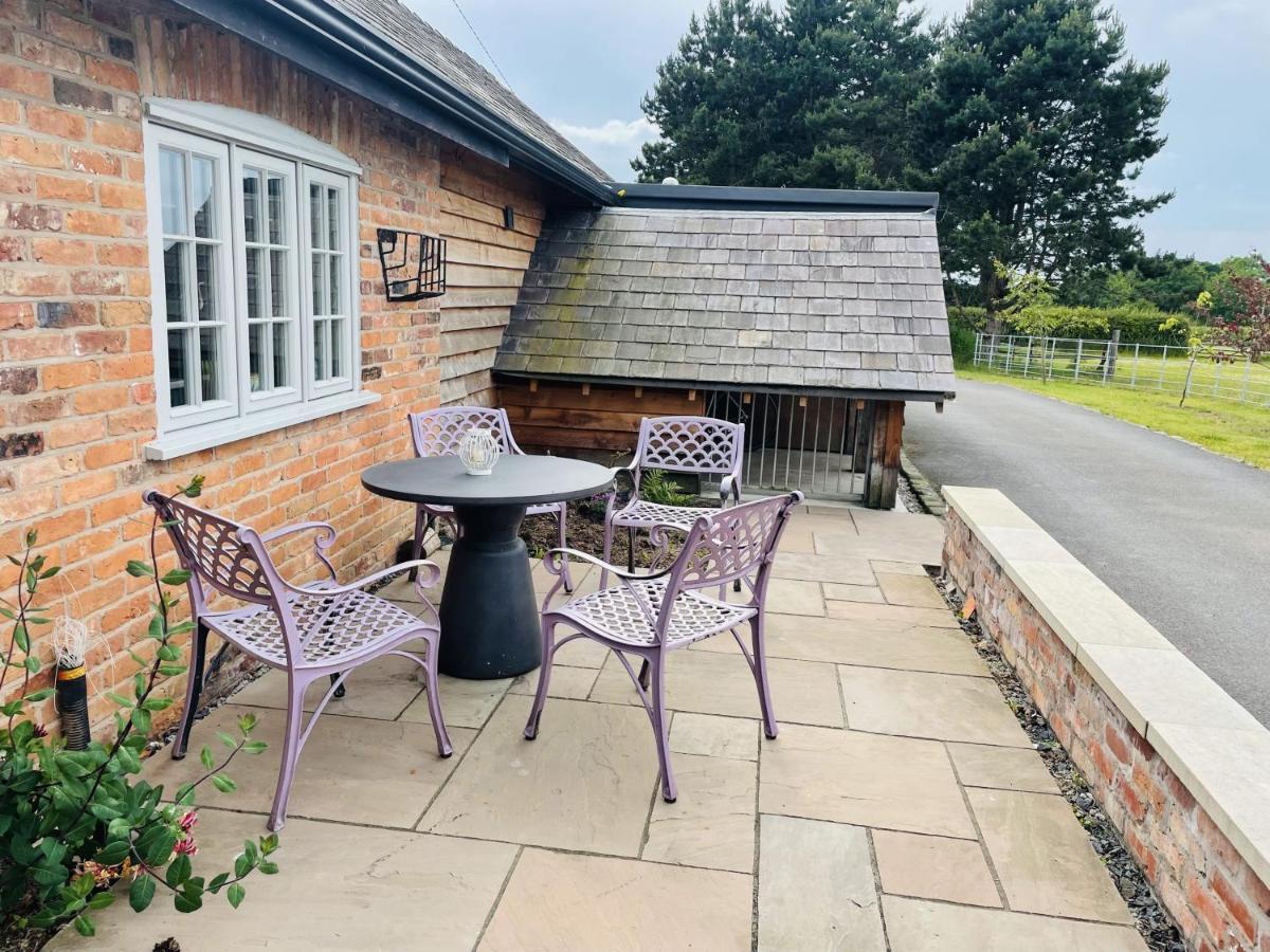 The Hayloft - Cheshire Villa Crewe Dış mekan fotoğraf