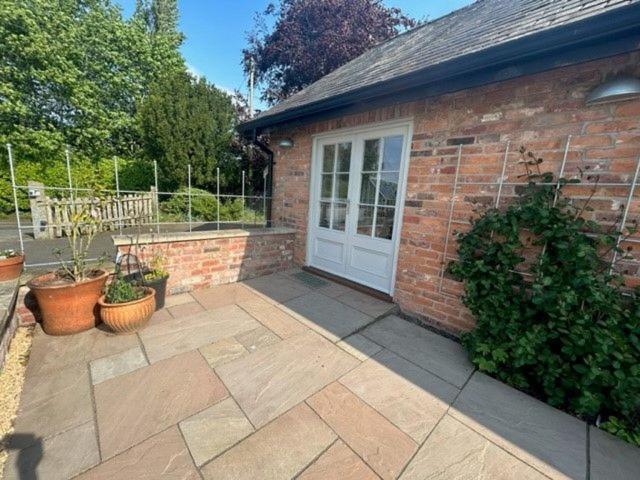 The Hayloft - Cheshire Villa Crewe Dış mekan fotoğraf
